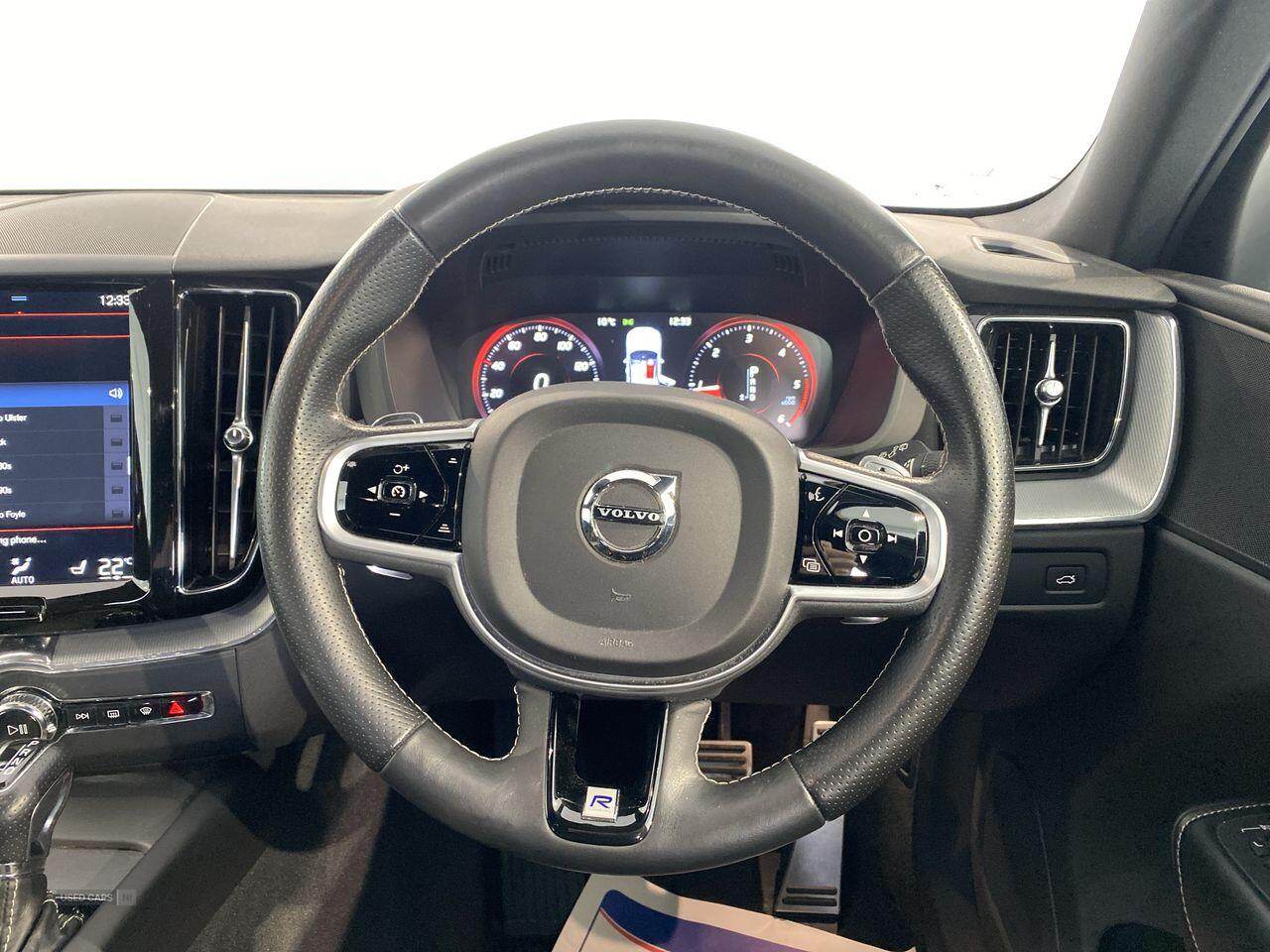 May 2018 Volvo XC60 2.0 D5 PowerPulse R DESIGN 5dr AWD Geartronic