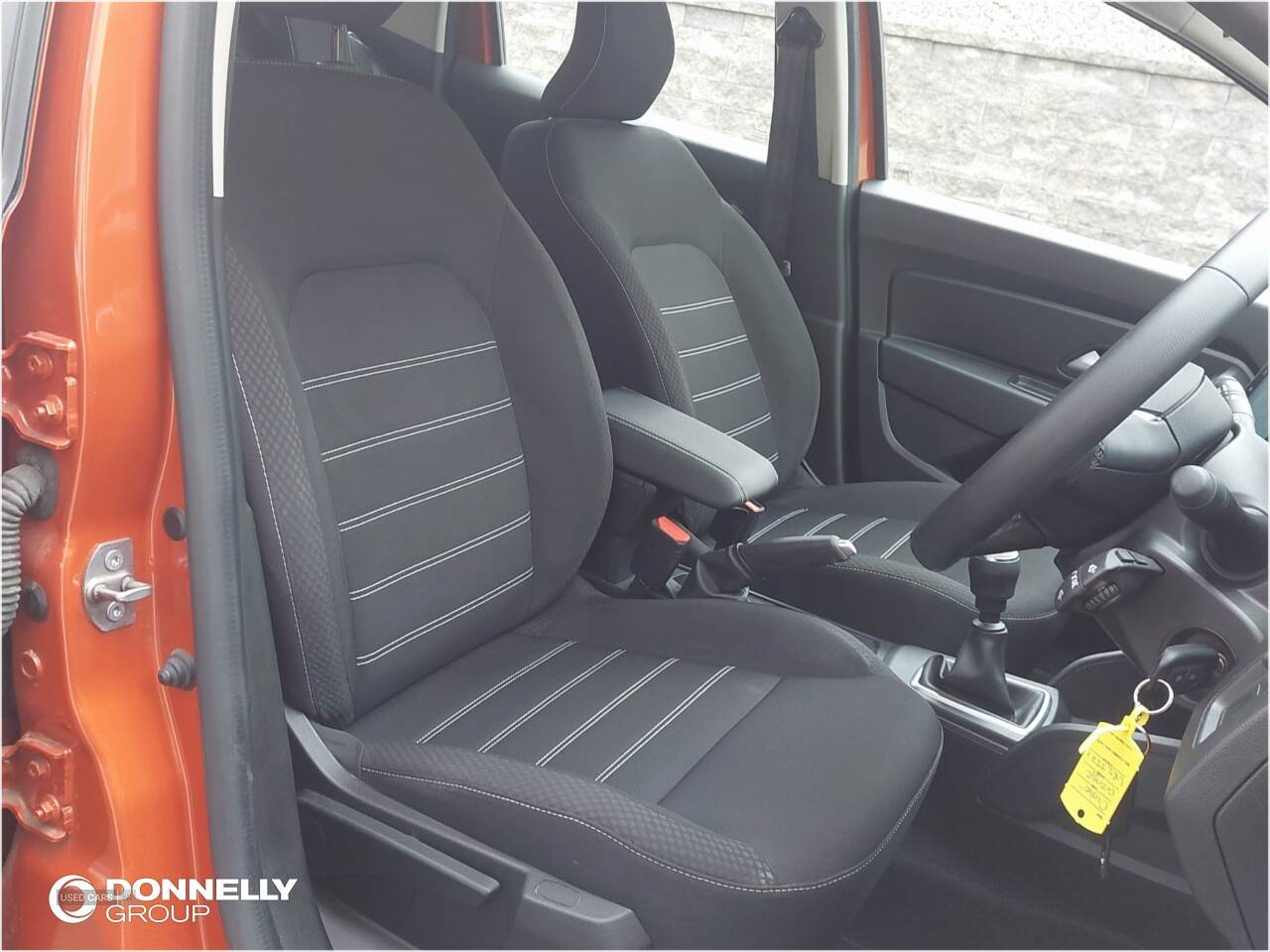 Jan 2023 Dacia Duster 1.0 TCe 100 Bi-Fuel Comfort 5dr