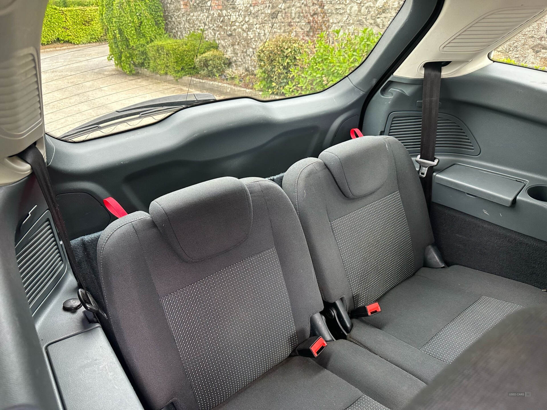 Feb 2014 Ford Grand C-MAX 1.6 TDCi Zetec 5dr