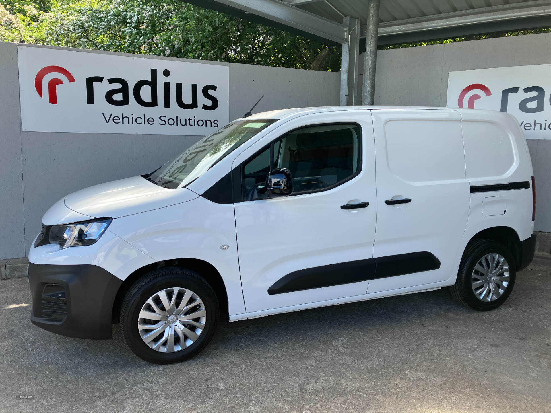 May 2022 Peugeot Partner 1000 1.5 BlueHDi 100 Professional Prem Van [6 Spd]
