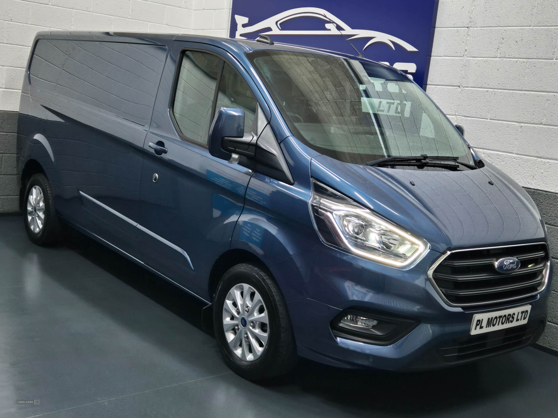 Mar 2022 Ford Transit Custom 2.0 EcoBlue 130ps Low Roof Limited Van