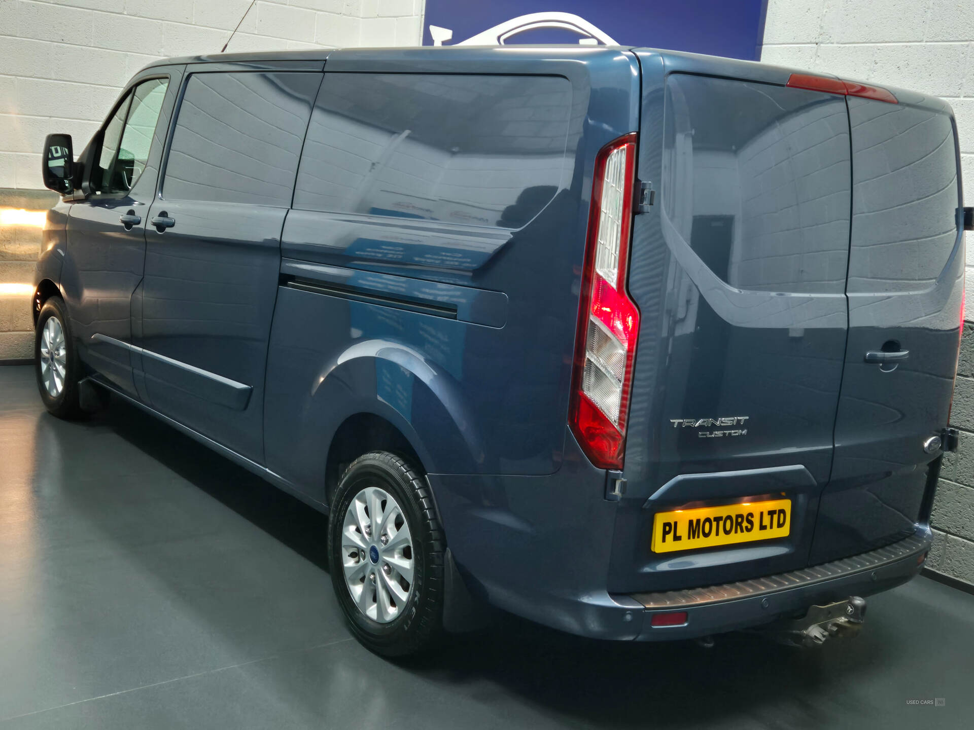 Mar 2022 Ford Transit Custom 2.0 EcoBlue 130ps Low Roof Limited Van