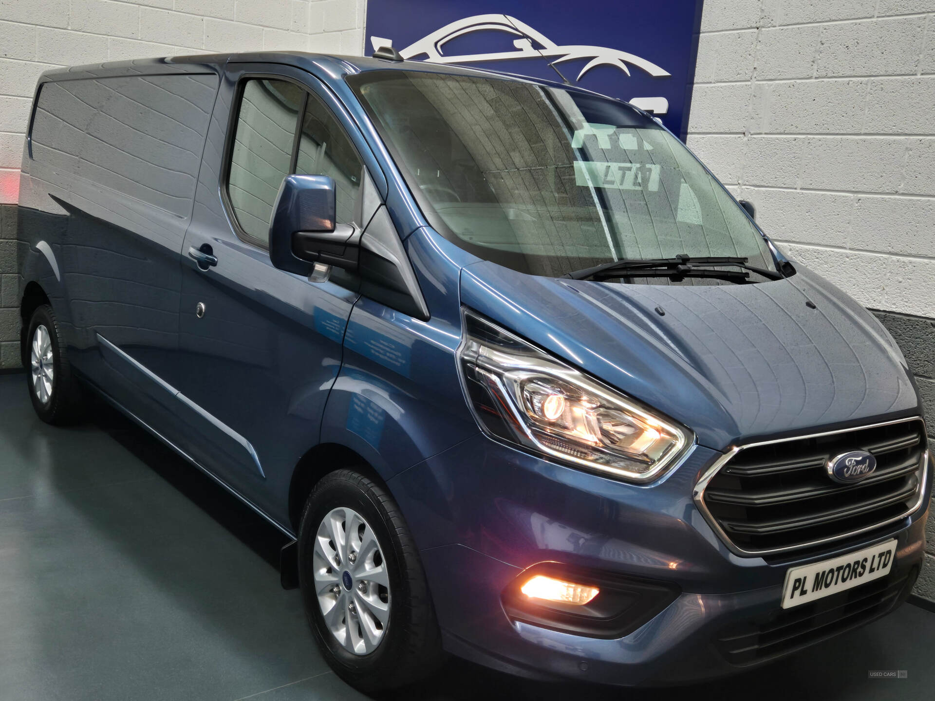 Mar 2022 Ford Transit Custom 2.0 EcoBlue 130ps Low Roof Limited Van