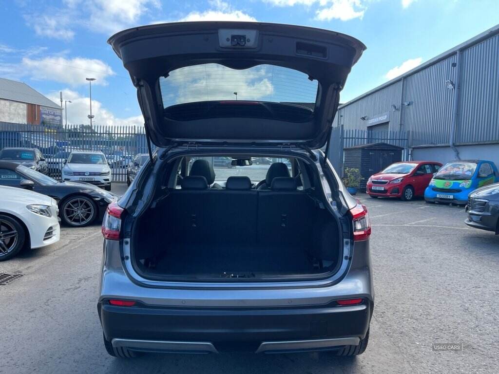 Oct 2019 Nissan Qashqai 1.3 DiG-T Tekna 5dr