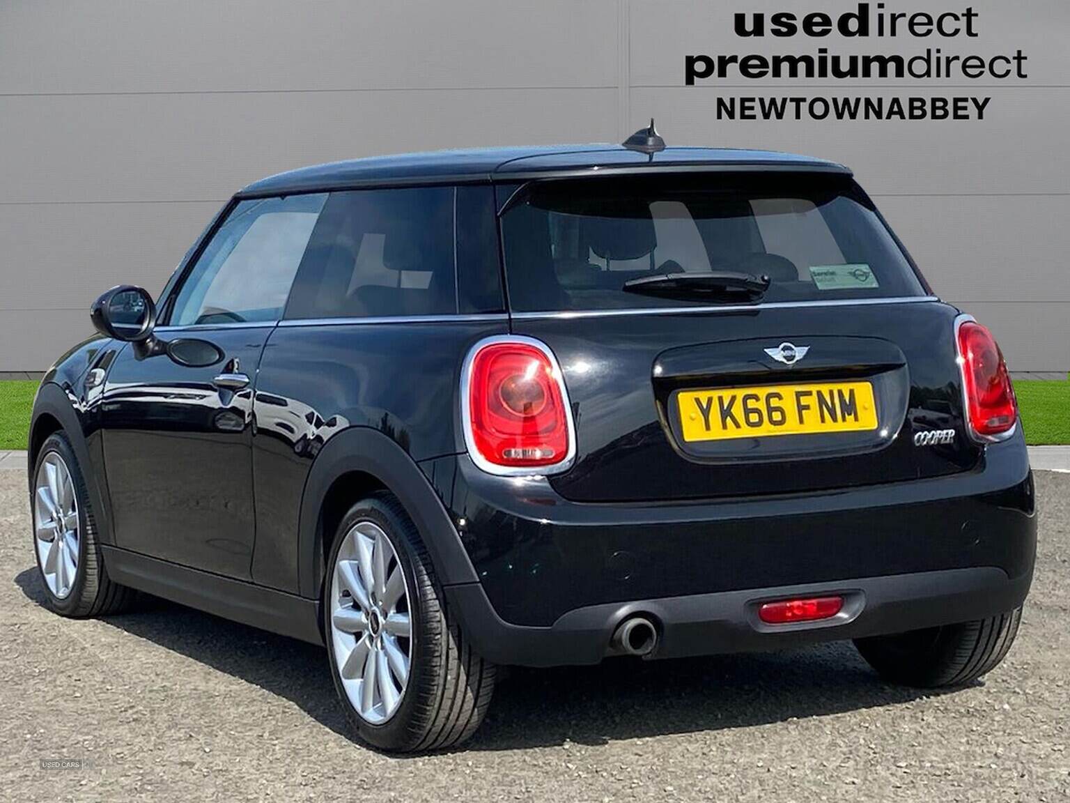 Jan 2017 MINI HATCHBACK 1.5 Cooper 3Dr