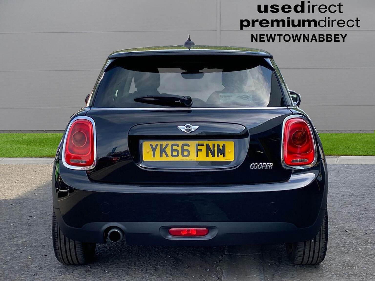 Jan 2017 MINI HATCHBACK 1.5 Cooper 3Dr