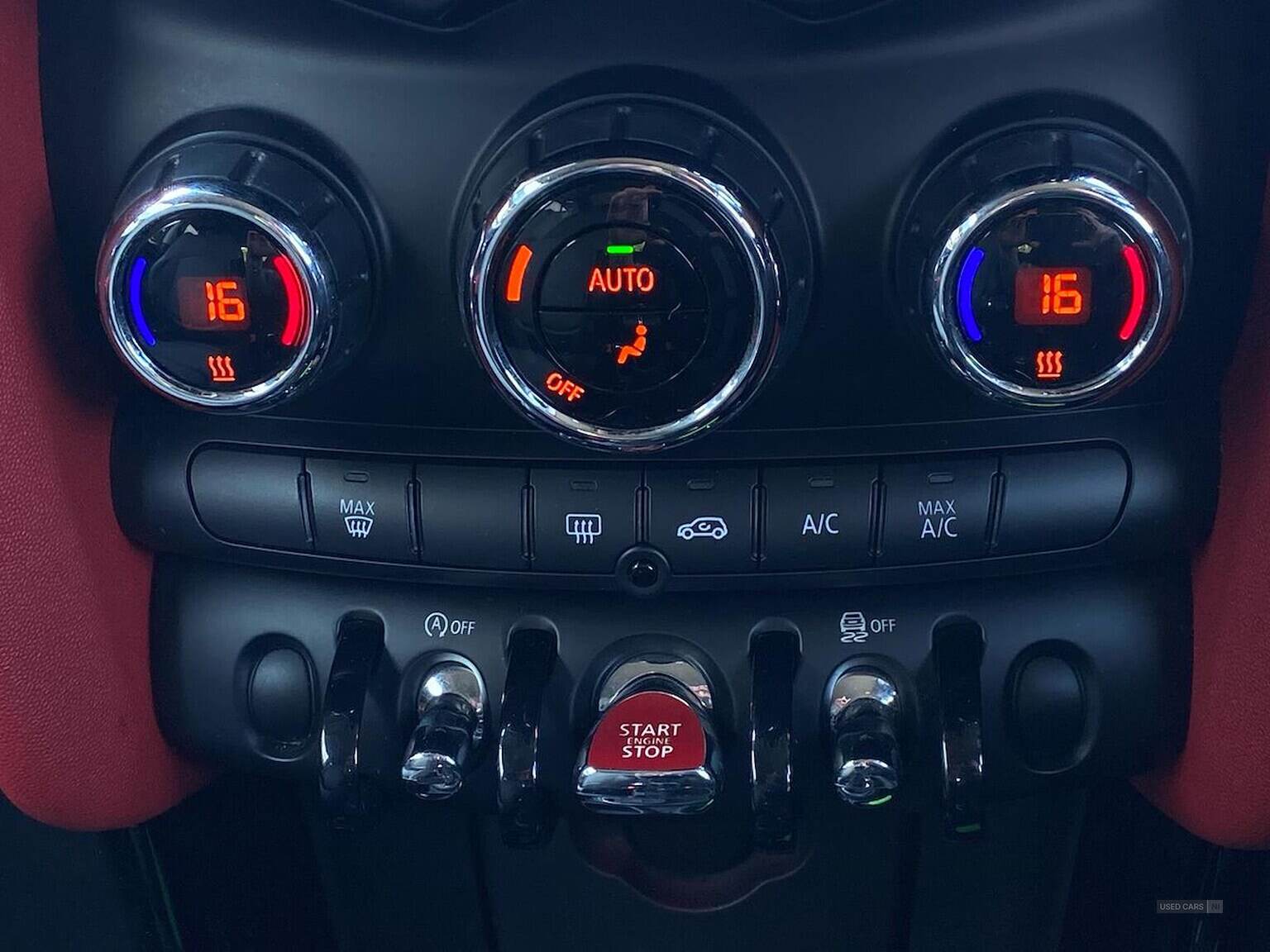 Jan 2017 MINI HATCHBACK 1.5 Cooper 3Dr