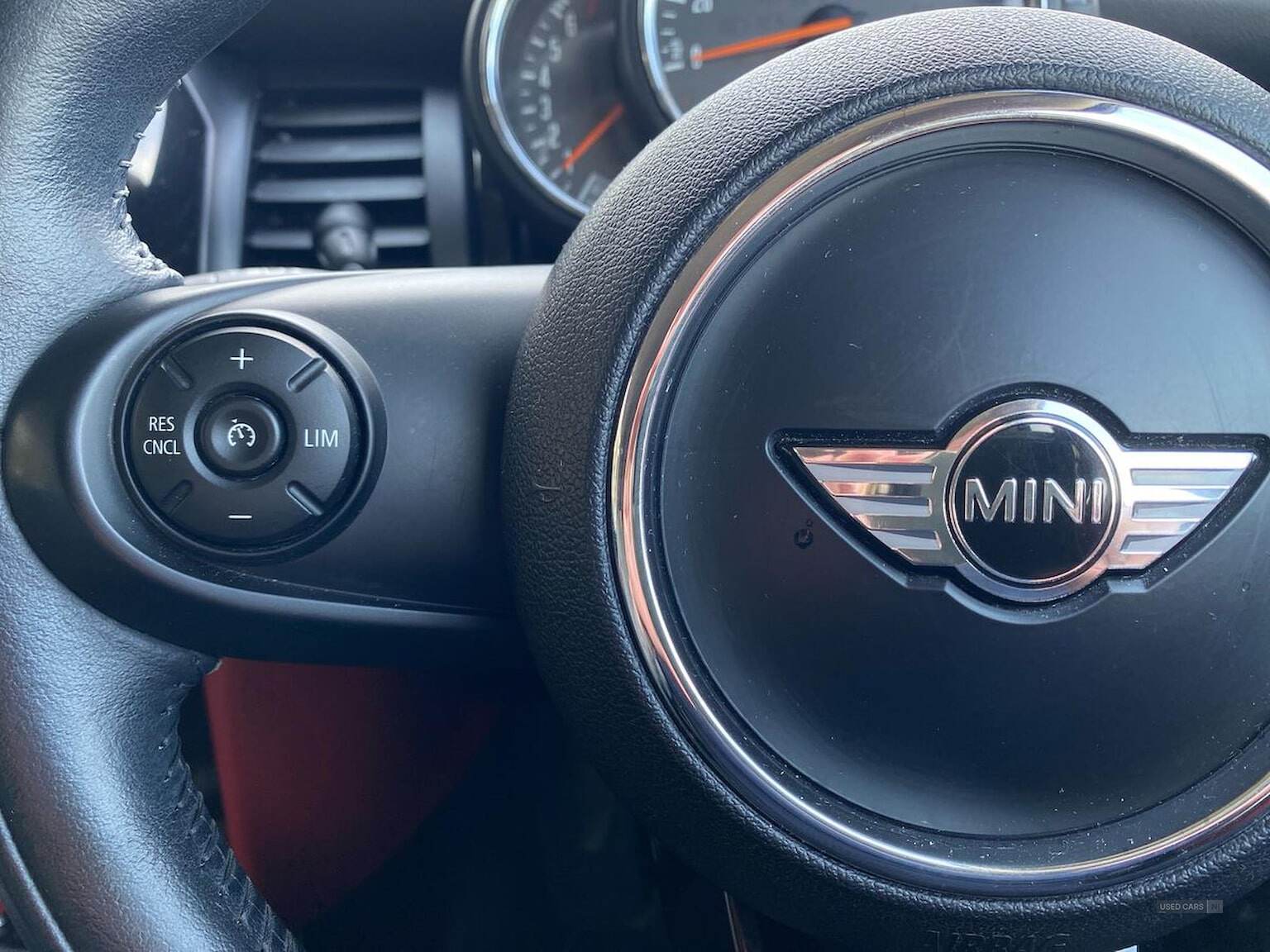 Jan 2017 MINI HATCHBACK 1.5 Cooper 3Dr