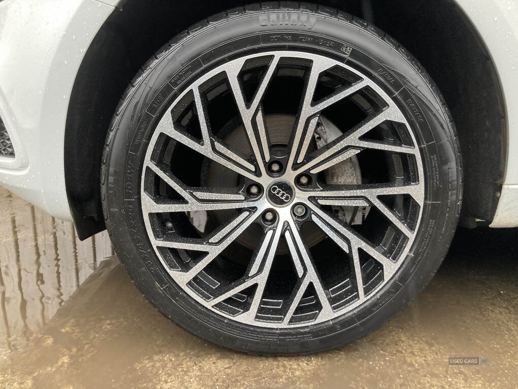 Mar 2015 Audi Q5 2.0 TDI Quattro S Line Plus 5dr