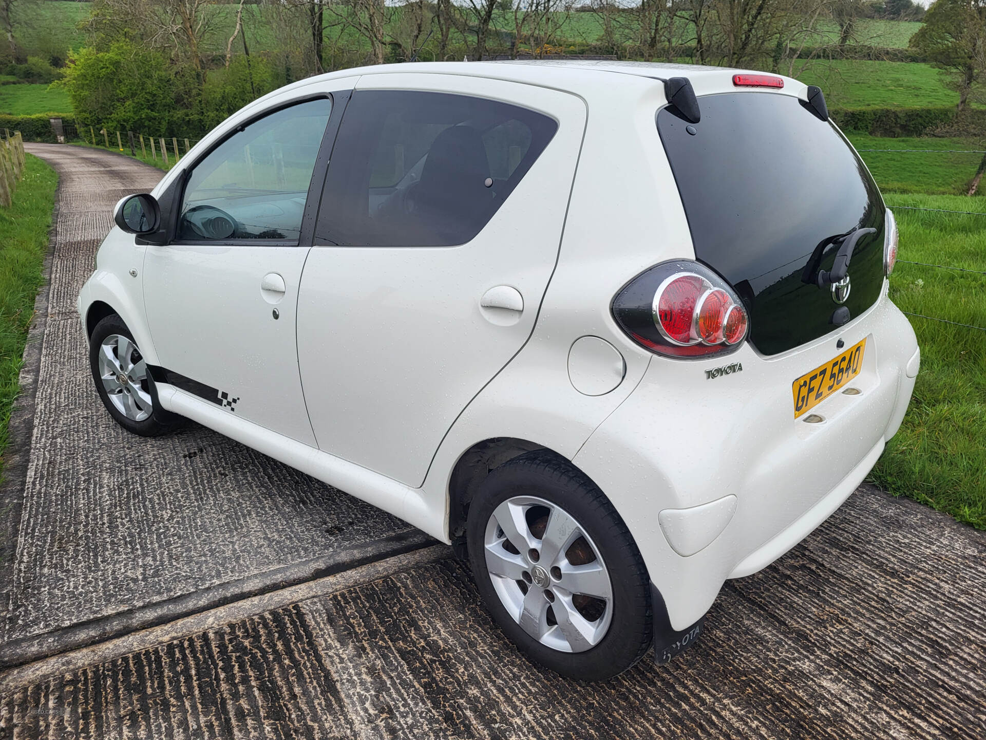 Jun 2011 Toyota Aygo 1.0 VVT-i Go 5dr