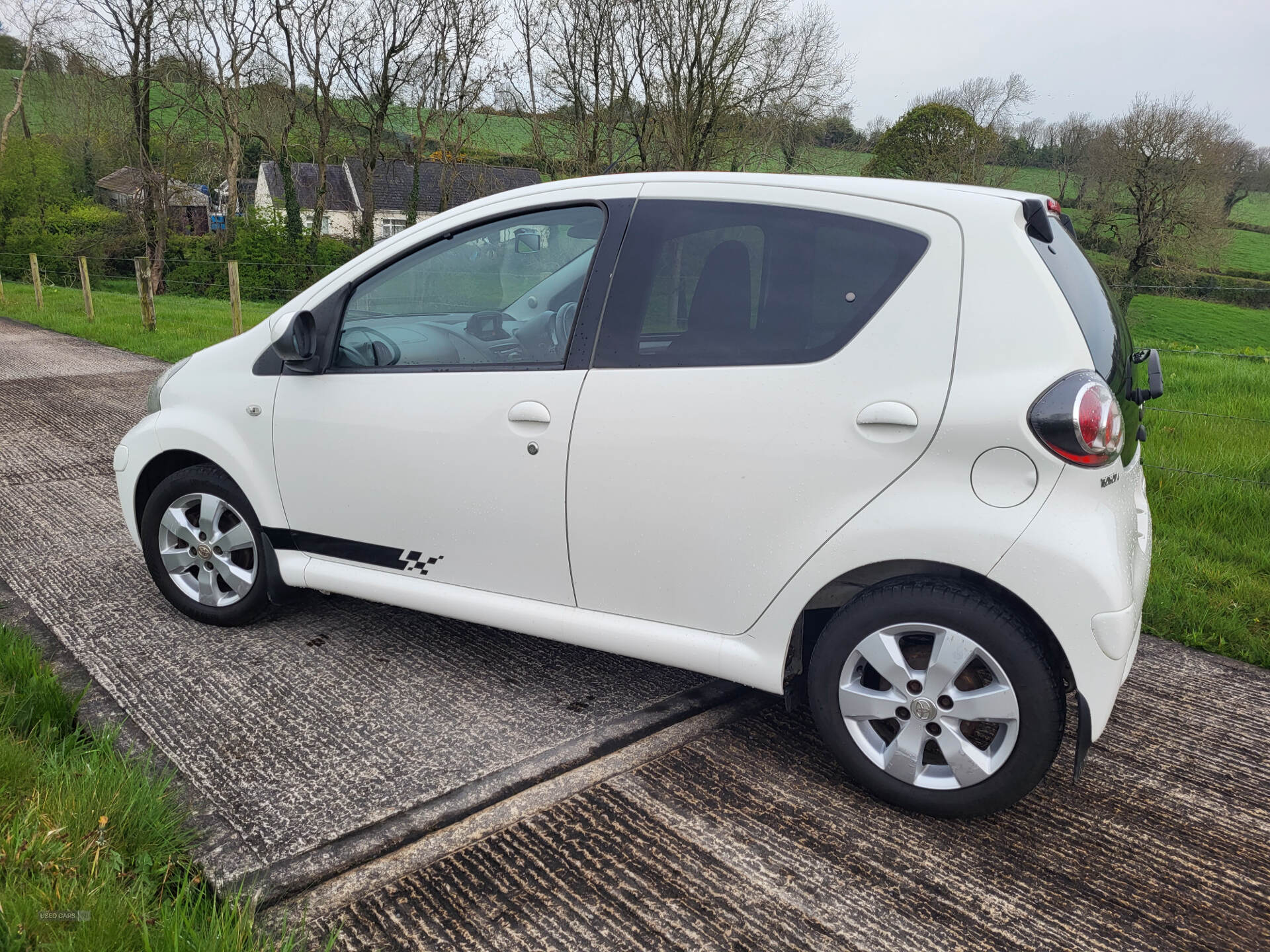 Jun 2011 Toyota Aygo 1.0 VVT-i Go 5dr