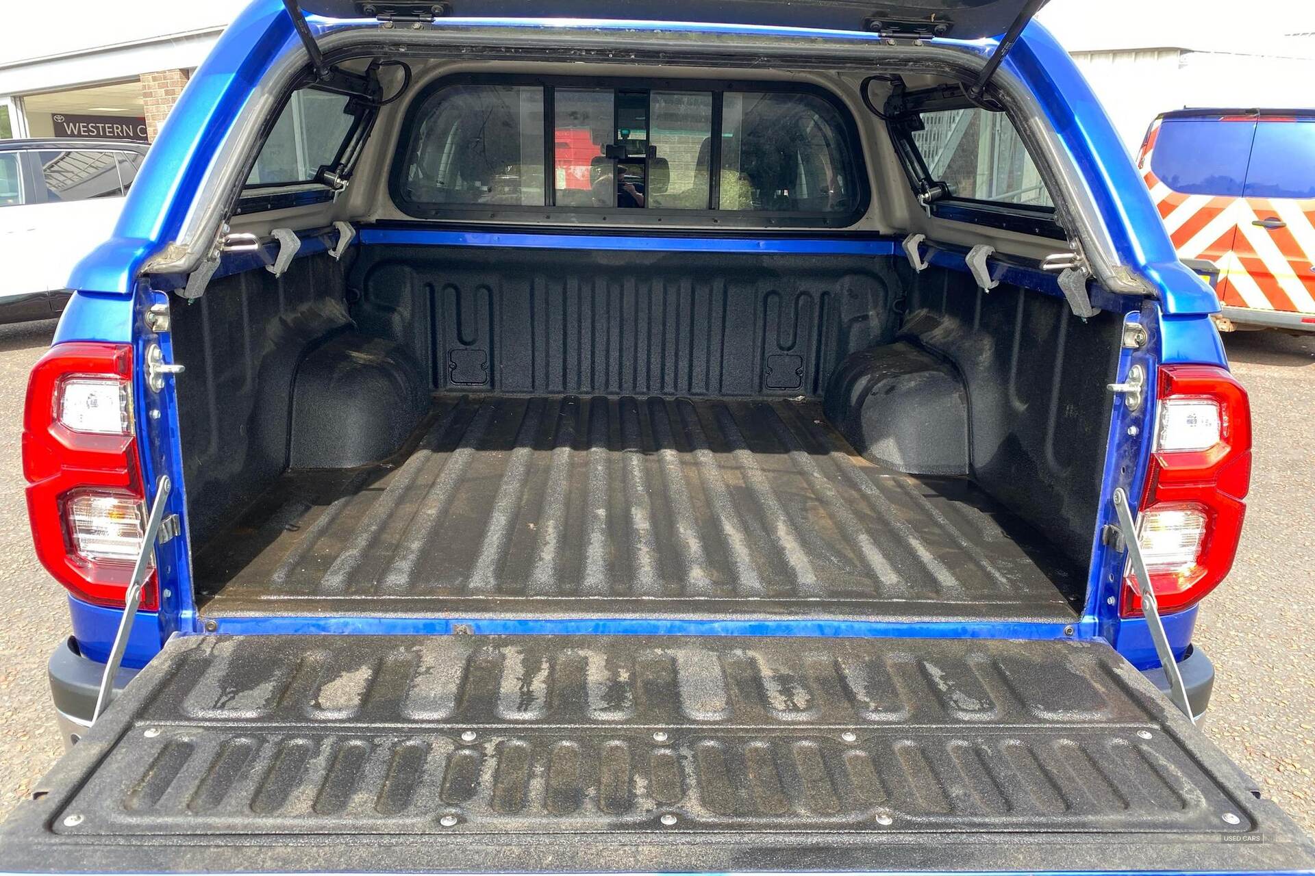 Mar 2021 Toyota Hilux Invincible D/Cab Pick Up 2.4 D-4D Auto
