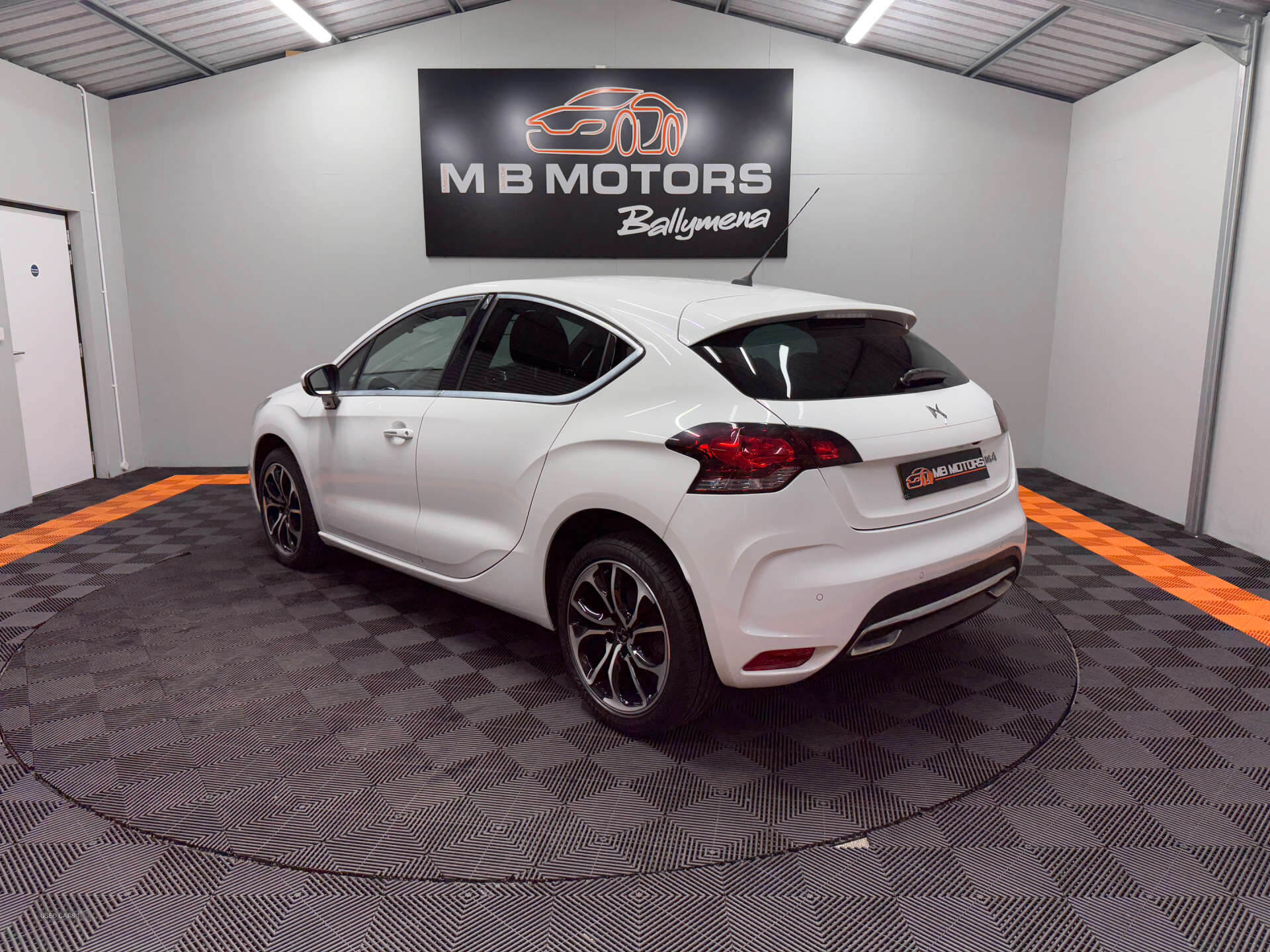 Sep 2017 DS 4 2.0 BlueHDi Prestige 5dr