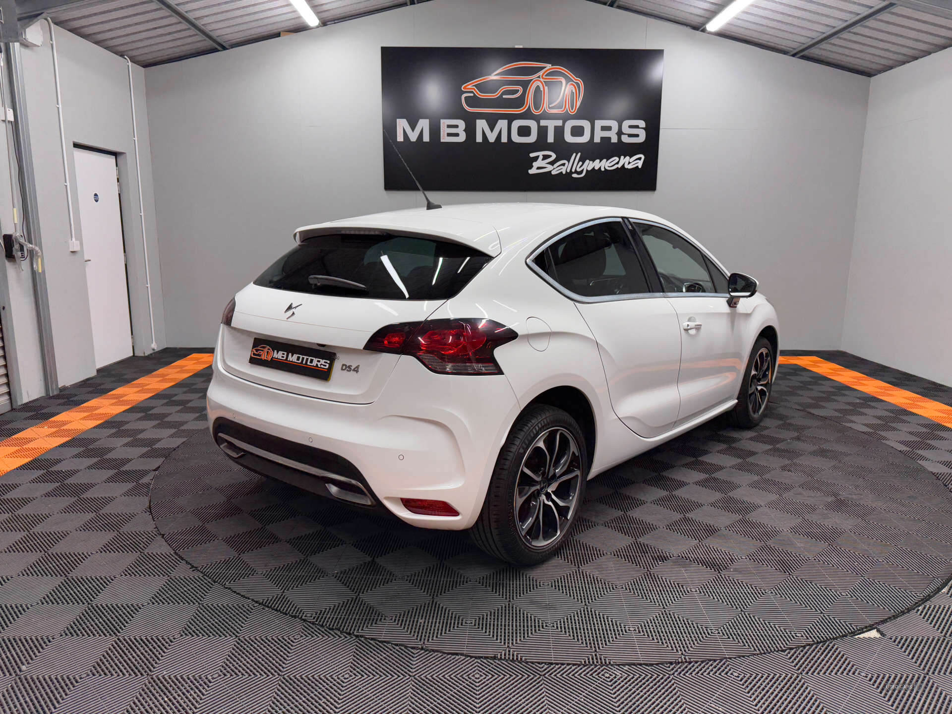 Sep 2017 DS 4 2.0 BlueHDi Prestige 5dr