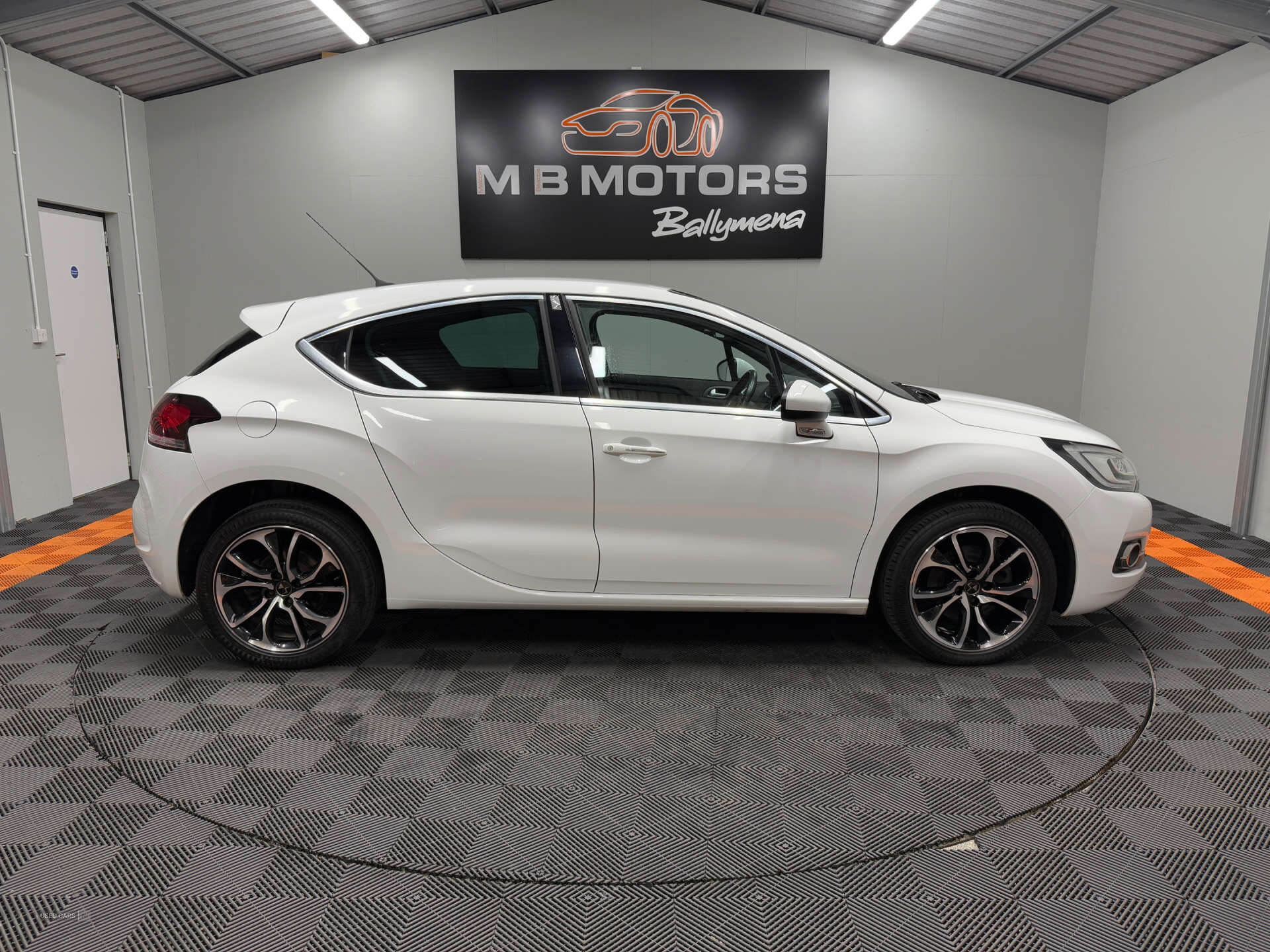 Sep 2017 DS 4 2.0 BlueHDi Prestige 5dr