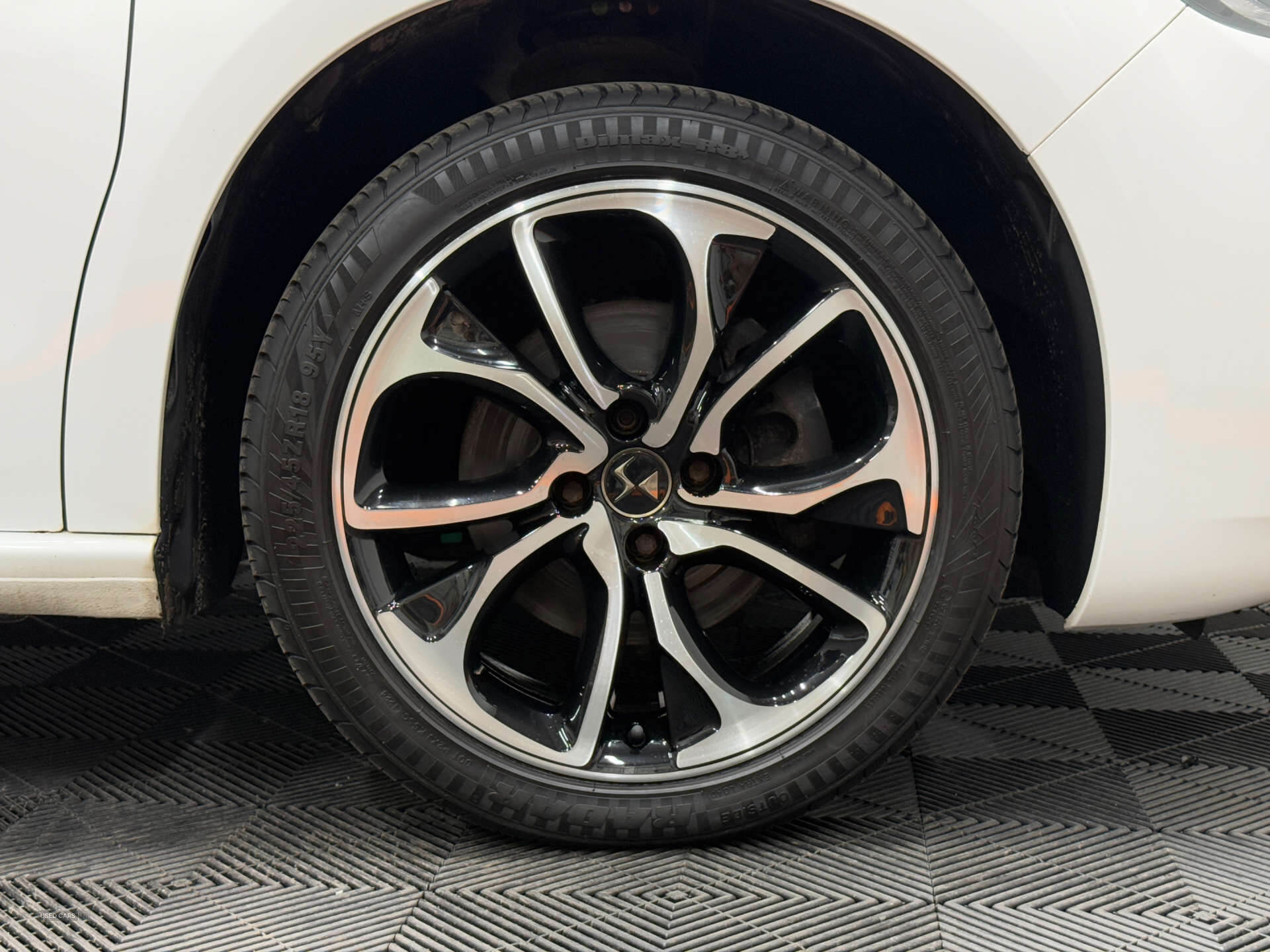 Sep 2017 DS 4 2.0 BlueHDi Prestige 5dr