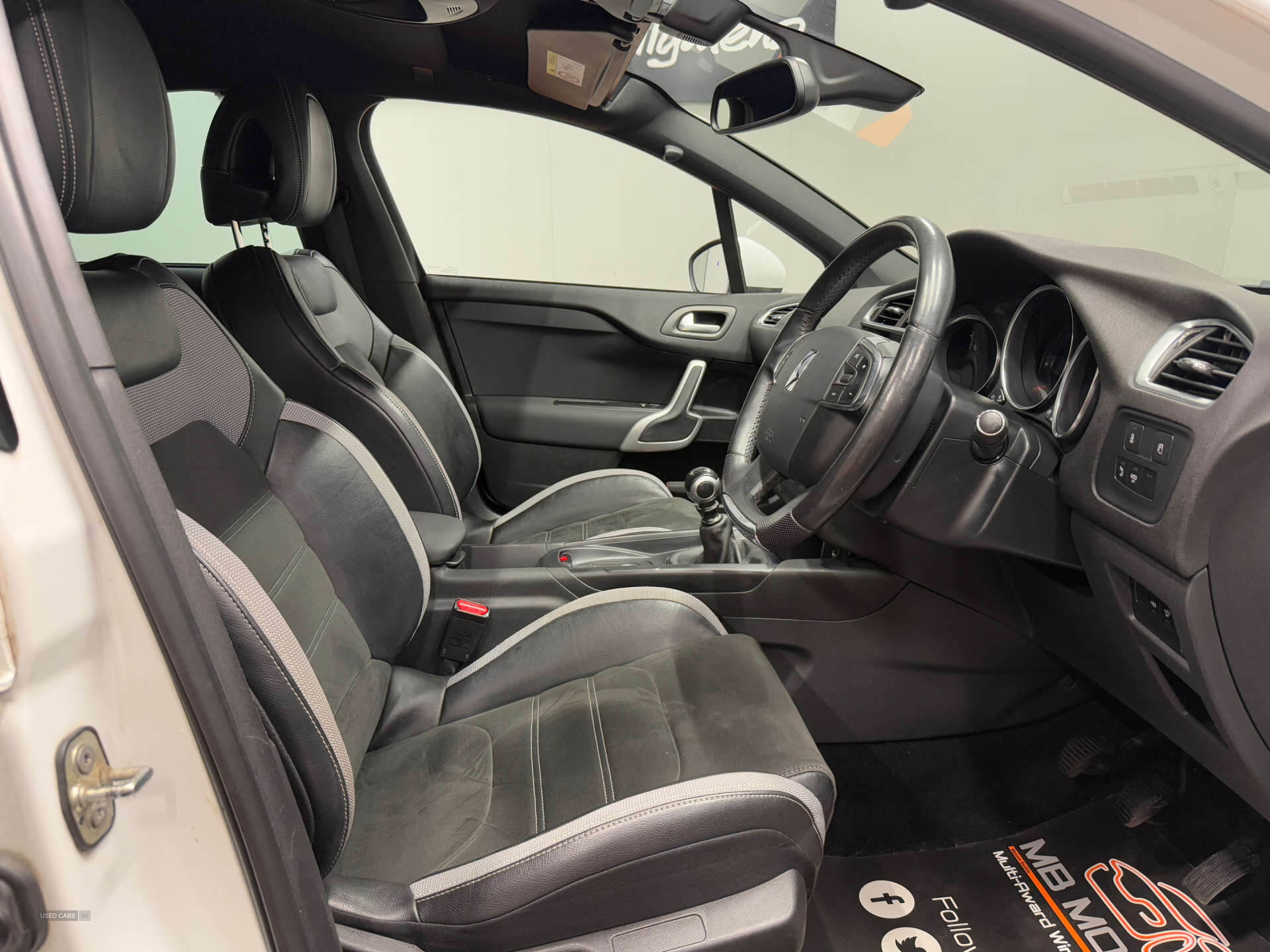Sep 2017 DS 4 2.0 BlueHDi Prestige 5dr