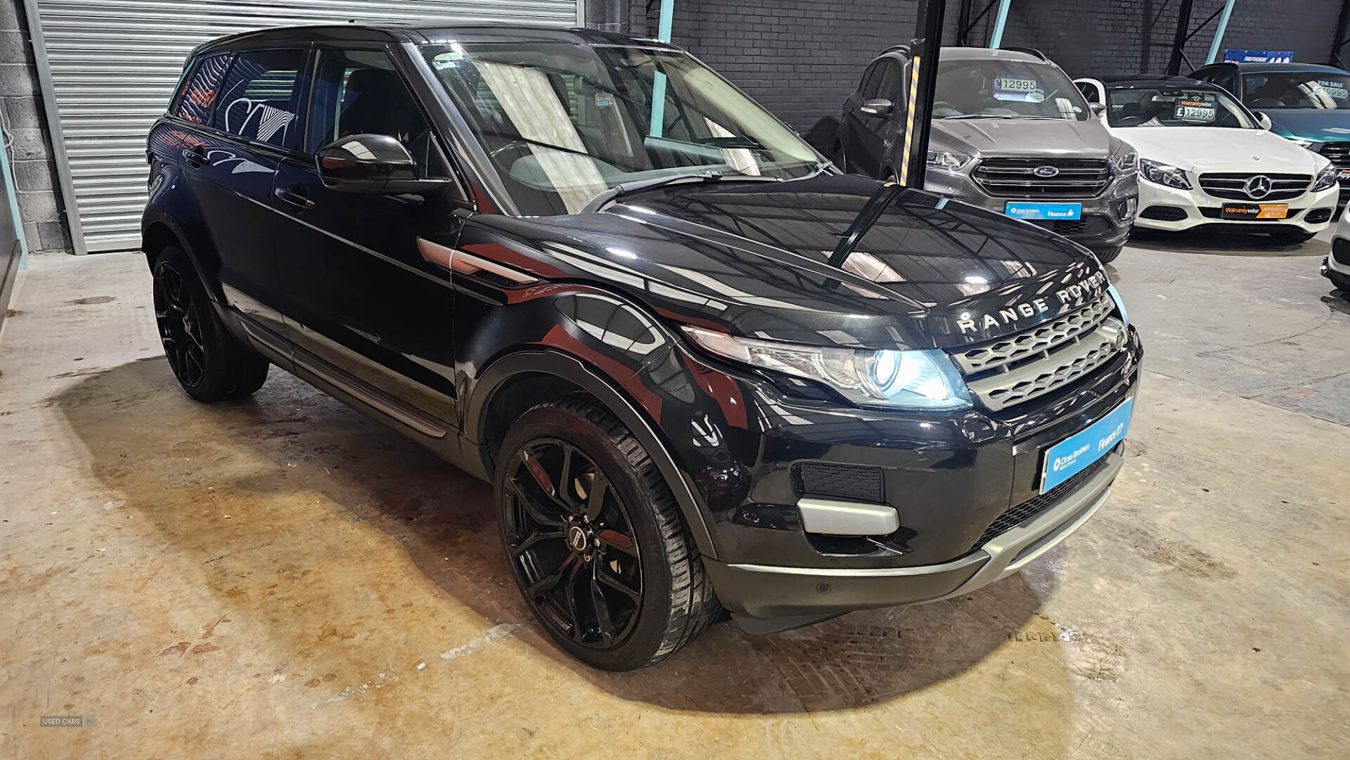 May 2015 Land Rover Range Rover Evoque 2.2 SD4 Pure 5dr [Tech Pack]