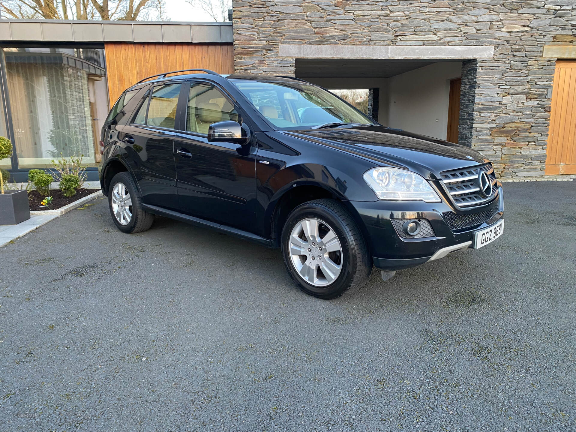 Oct 2010 Mercedes M-Class ML300 CDi BlueEFFICIENCY [204] SE 5dr Tip Auto