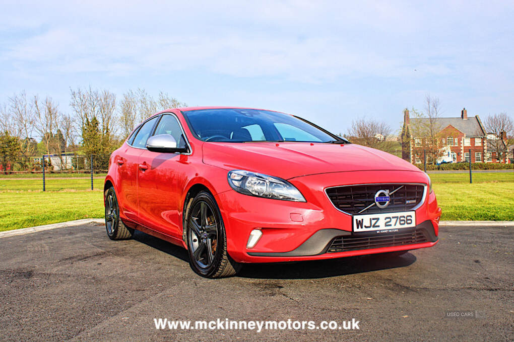 Jun 2014 Volvo V40 D2 R DESIGN 5dr