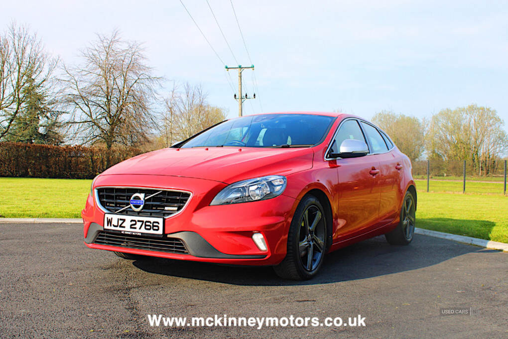 Jun 2014 Volvo V40 D2 R DESIGN 5dr