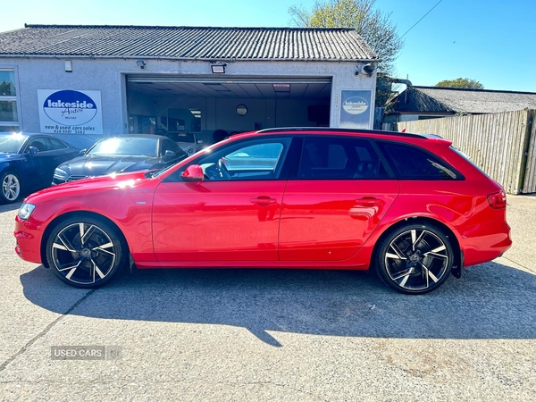 Audi A4 DIESEL AVANT in Down