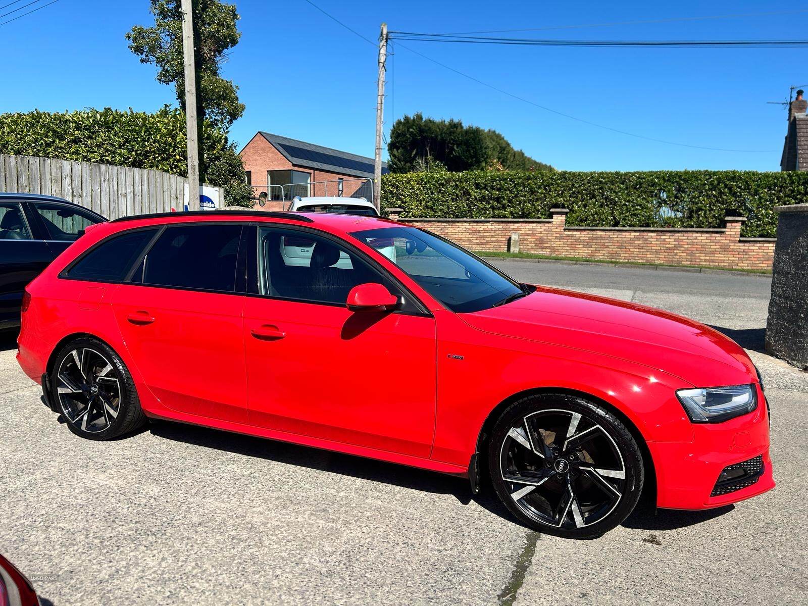 Audi A4 DIESEL AVANT in Down