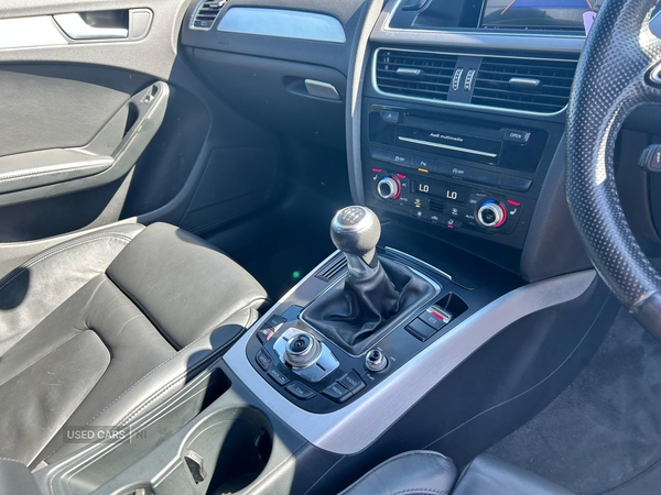 Audi A4 DIESEL AVANT in Down