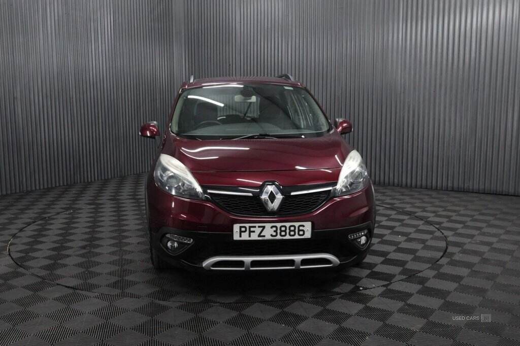 Sep 2013 Renault Scenic XMOD 1.6 VVT Dynamique TomTom 5dr