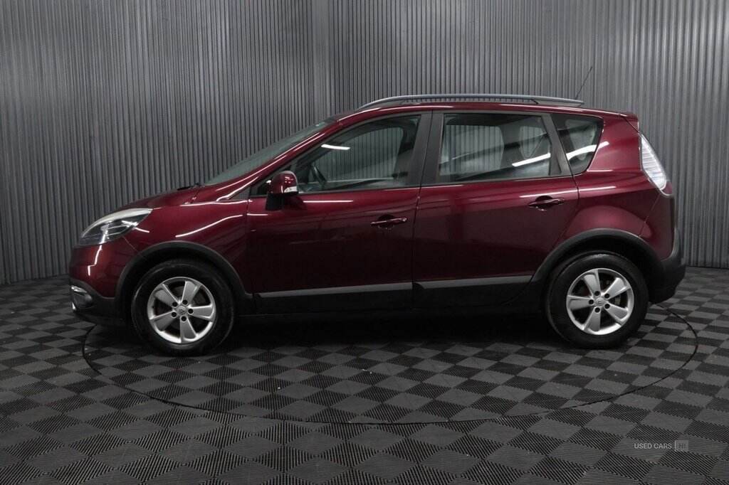Sep 2013 Renault Scenic XMOD 1.6 VVT Dynamique TomTom 5dr