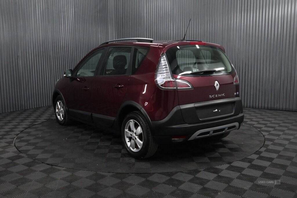 Sep 2013 Renault Scenic XMOD 1.6 VVT Dynamique TomTom 5dr