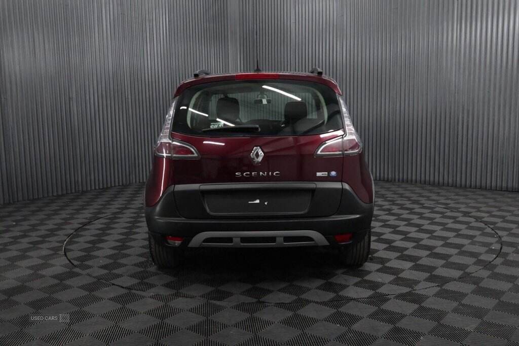 Sep 2013 Renault Scenic XMOD 1.6 VVT Dynamique TomTom 5dr