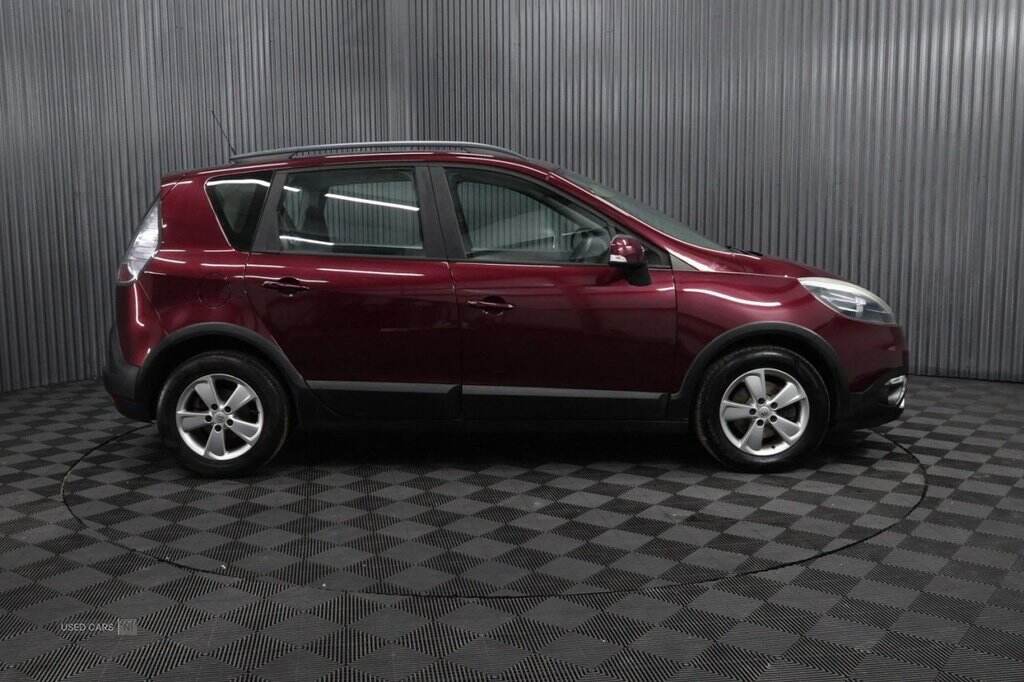 Sep 2013 Renault Scenic XMOD 1.6 VVT Dynamique TomTom 5dr