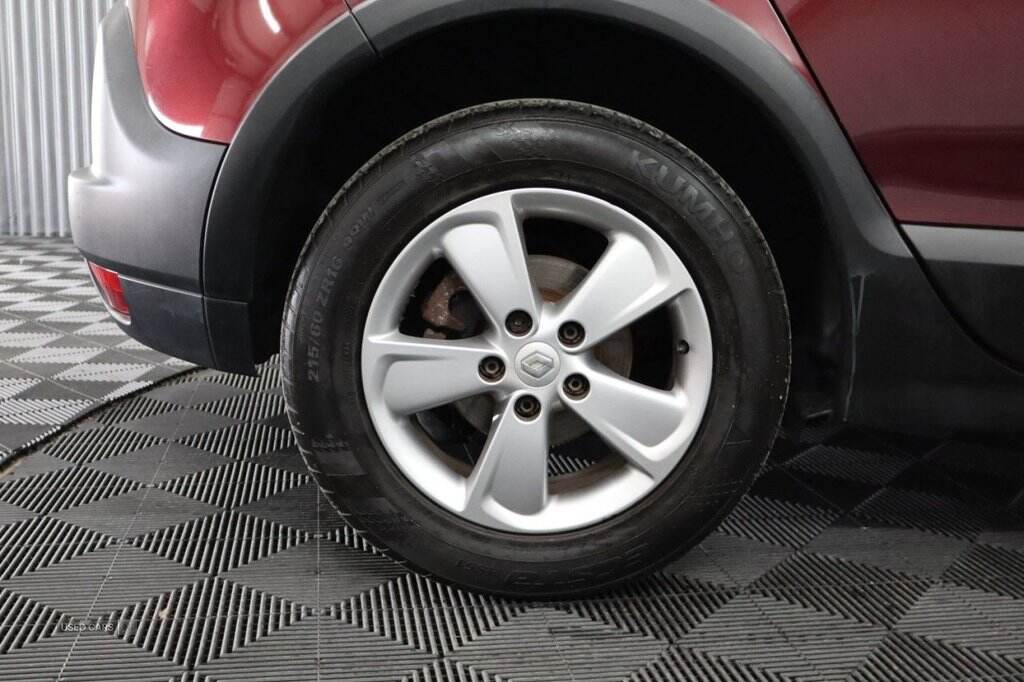 Sep 2013 Renault Scenic XMOD 1.6 VVT Dynamique TomTom 5dr