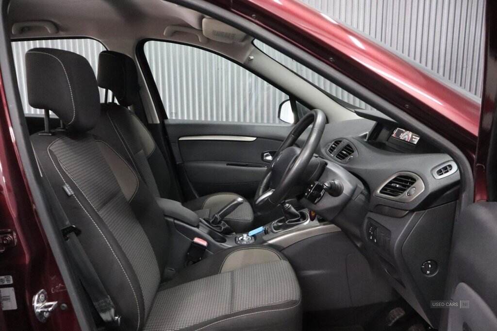 Sep 2013 Renault Scenic XMOD 1.6 VVT Dynamique TomTom 5dr