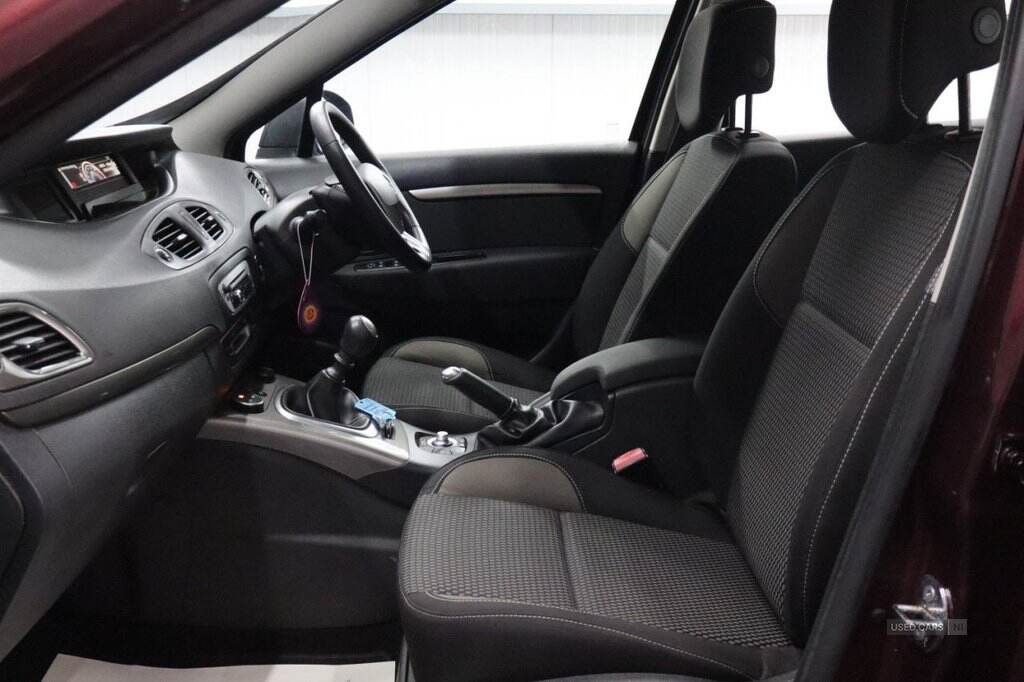 Sep 2013 Renault Scenic XMOD 1.6 VVT Dynamique TomTom 5dr