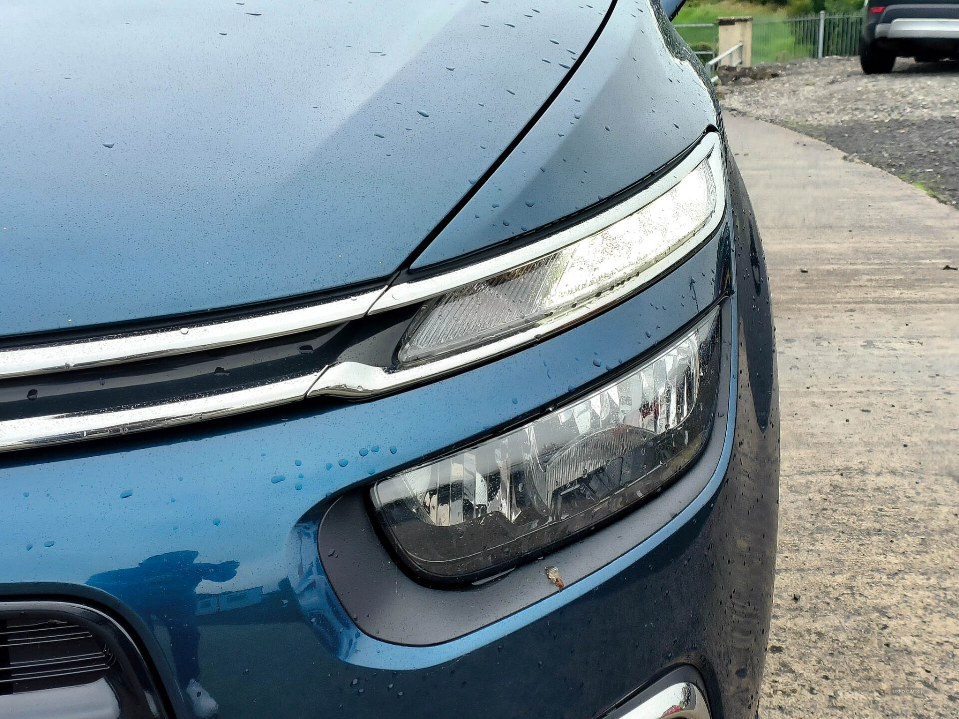 Car Thumbnail 5