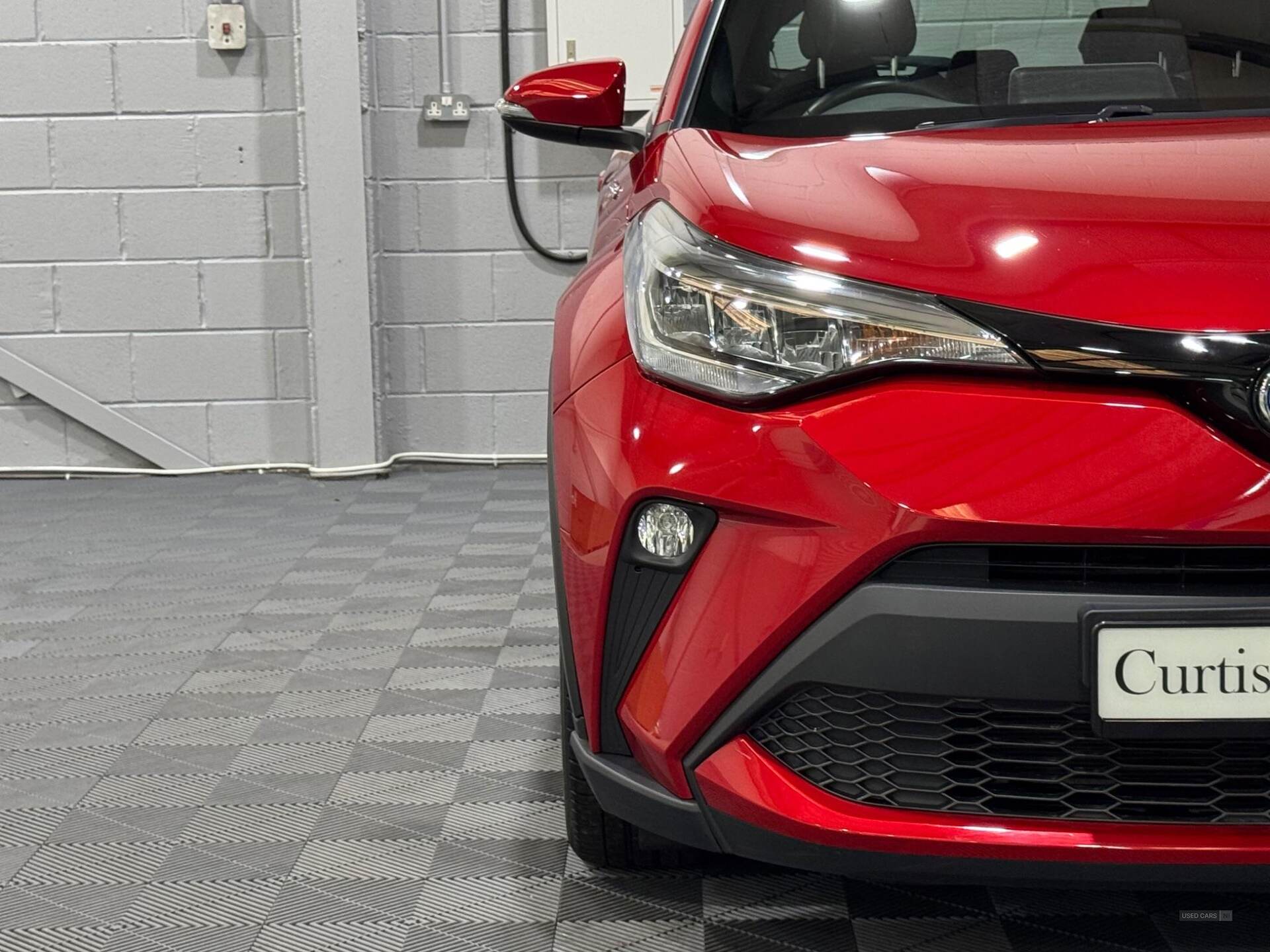 Feb 2022 Toyota C-HR 1.8 Hybrid Icon 5dr CVT