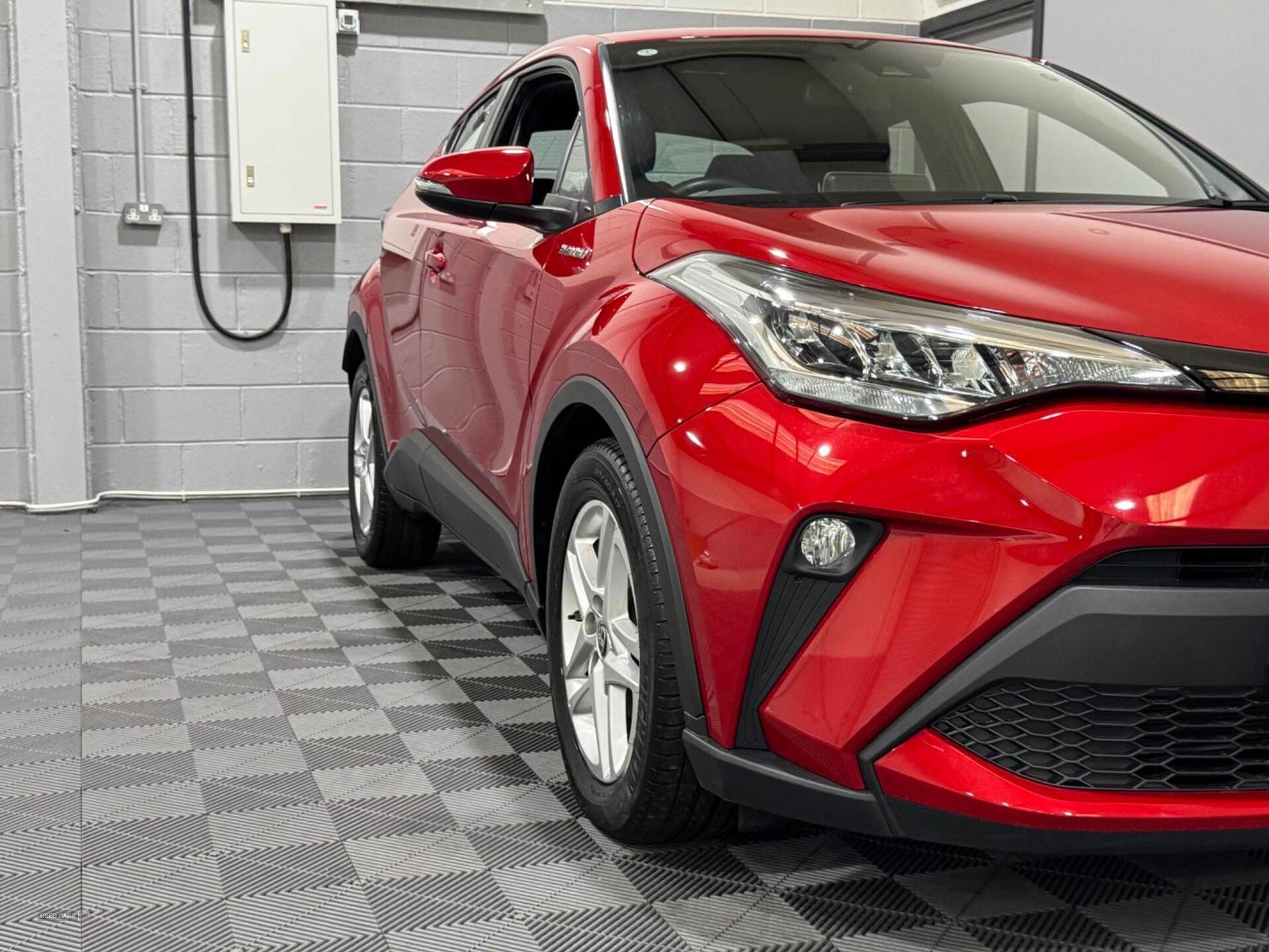 Feb 2022 Toyota C-HR 1.8 Hybrid Icon 5dr CVT