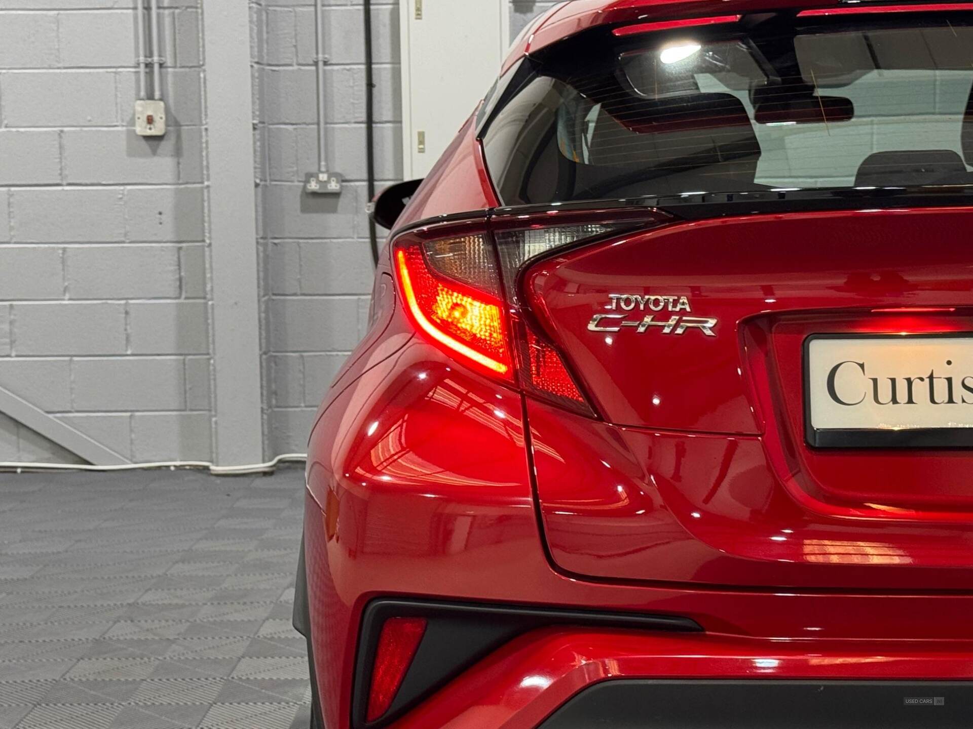 Feb 2022 Toyota C-HR 1.8 Hybrid Icon 5dr CVT