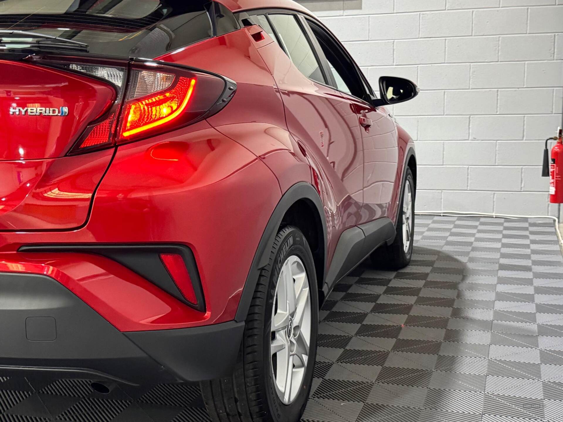 Feb 2022 Toyota C-HR 1.8 Hybrid Icon 5dr CVT