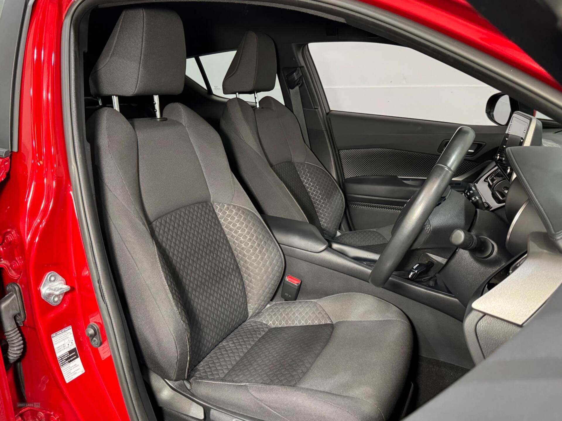 Feb 2022 Toyota C-HR 1.8 Hybrid Icon 5dr CVT