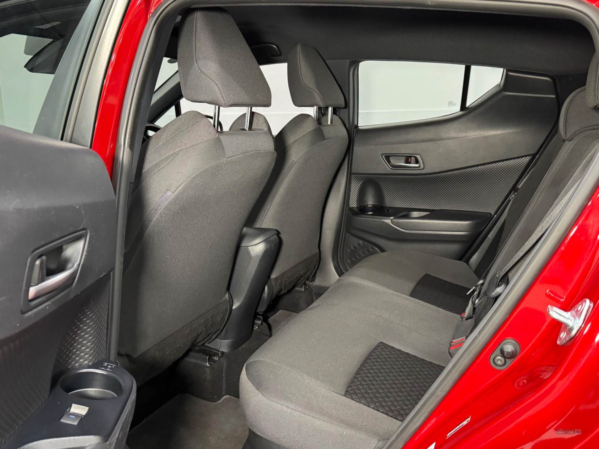 Feb 2022 Toyota C-HR 1.8 Hybrid Icon 5dr CVT