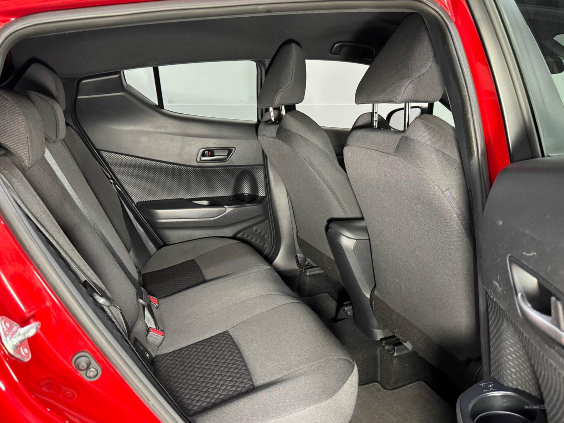 Feb 2022 Toyota C-HR 1.8 Hybrid Icon 5dr CVT