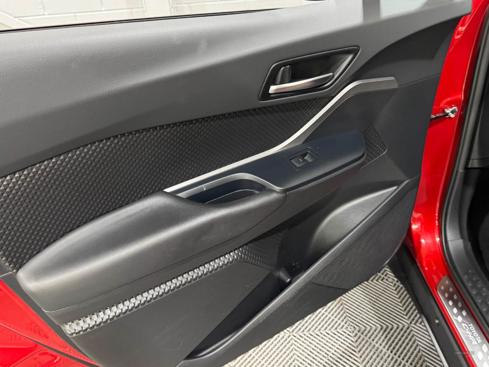 Feb 2022 Toyota C-HR 1.8 Hybrid Icon 5dr CVT
