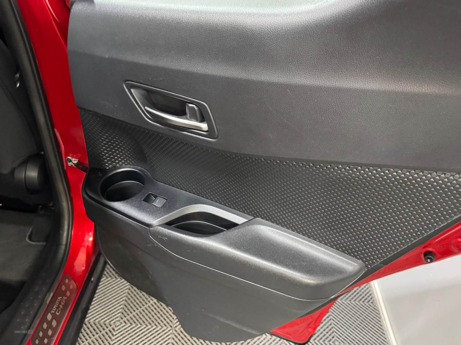 Feb 2022 Toyota C-HR 1.8 Hybrid Icon 5dr CVT