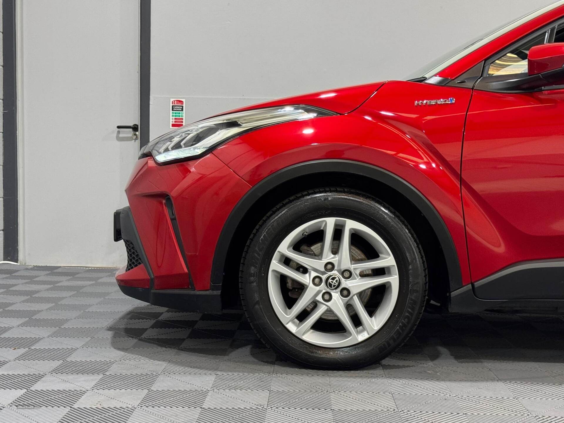 Feb 2022 Toyota C-HR 1.8 Hybrid Icon 5dr CVT