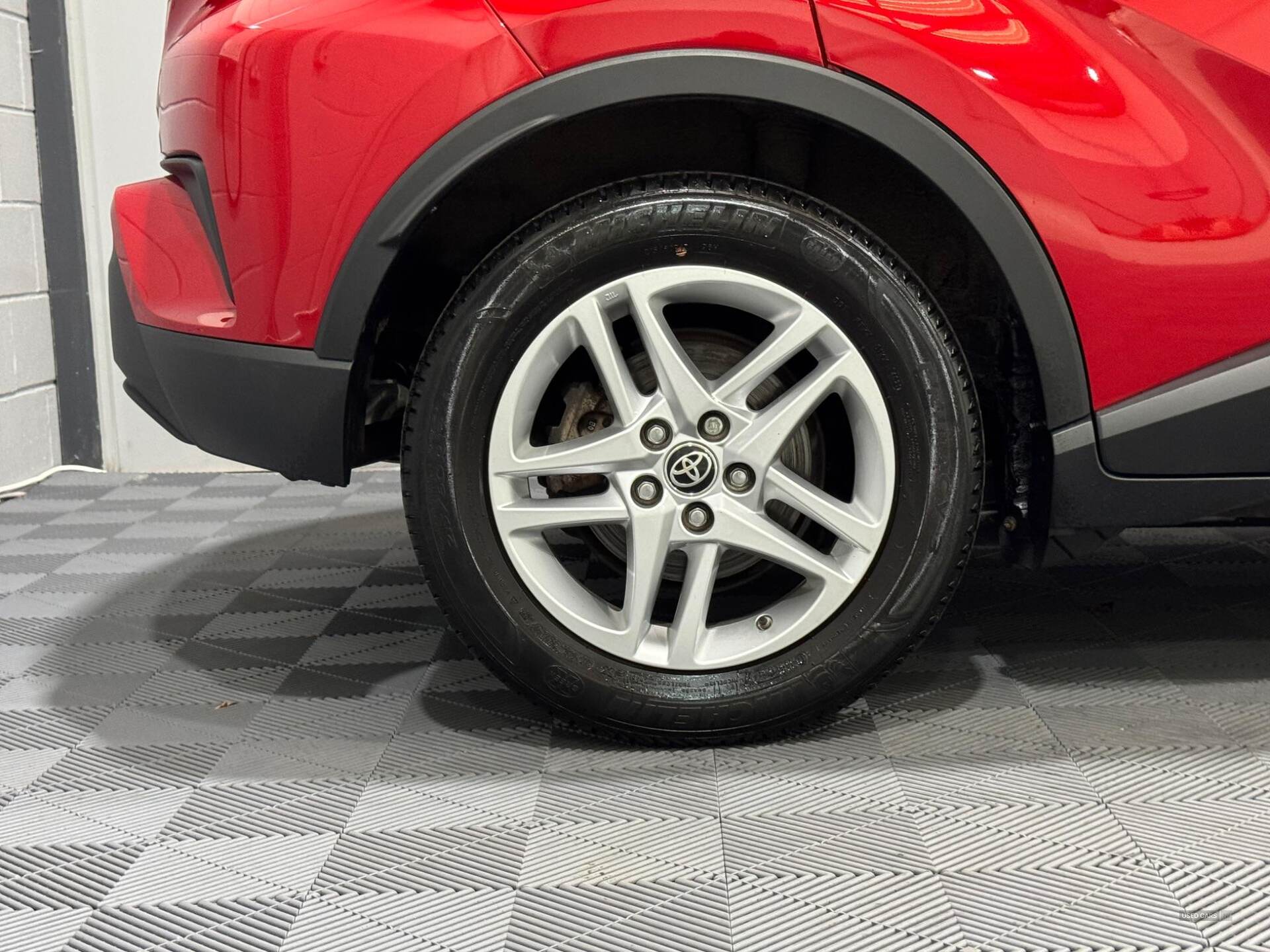Feb 2022 Toyota C-HR 1.8 Hybrid Icon 5dr CVT