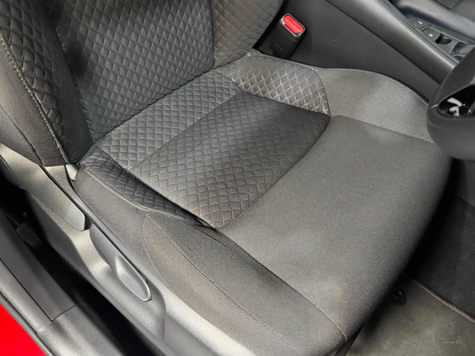 Feb 2022 Toyota C-HR 1.8 Hybrid Icon 5dr CVT