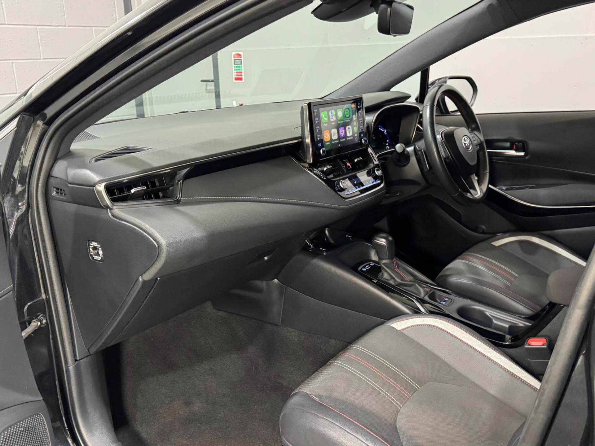 Oct 2021 Toyota Corolla 2.0 VVT-i Hybrid GR Sport 5dr CVT